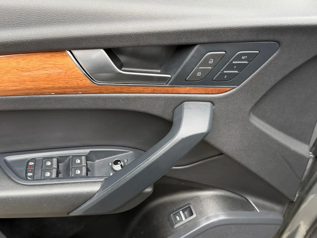 Audi Q5 photo 30