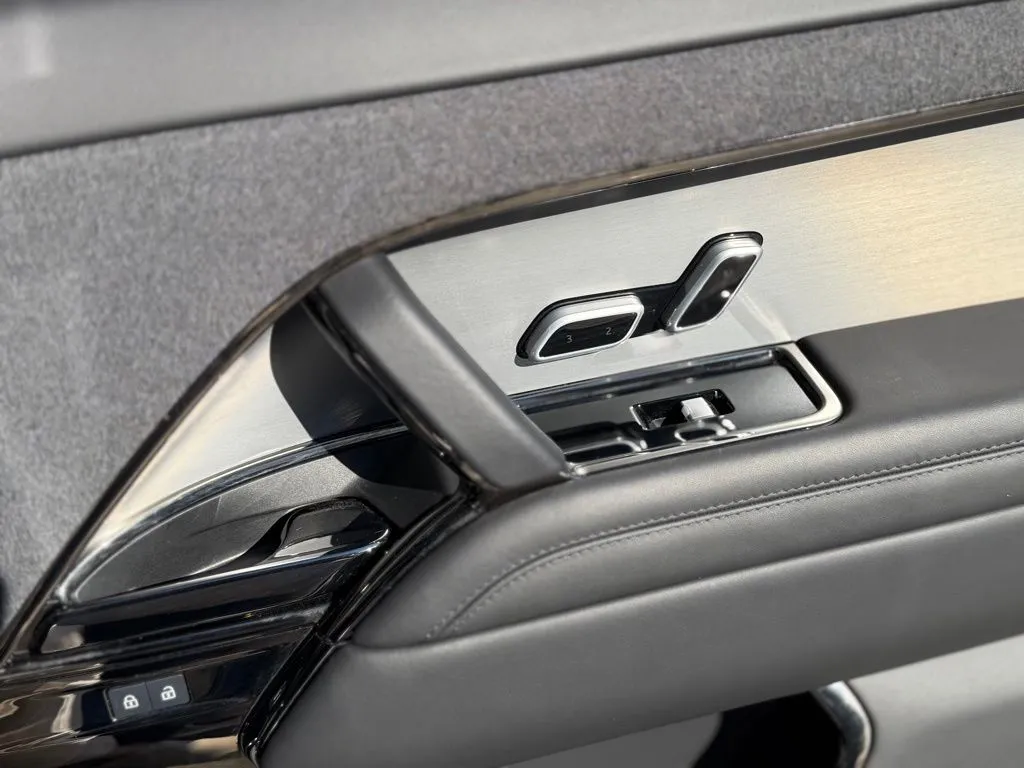 2024 Land Rover Range Rover Sport SE - Photo 35
