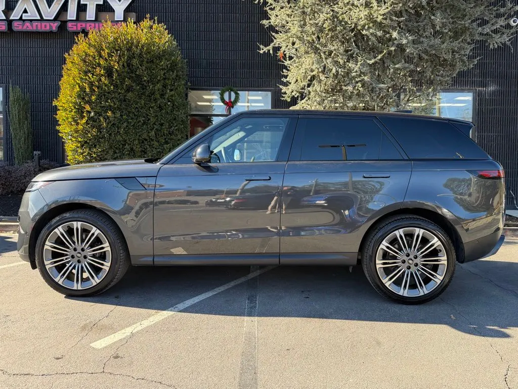 2024 Land Rover Range Rover Sport SE - Photo 9