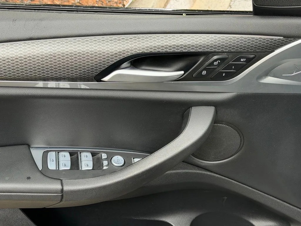 BMW X3 photo 30