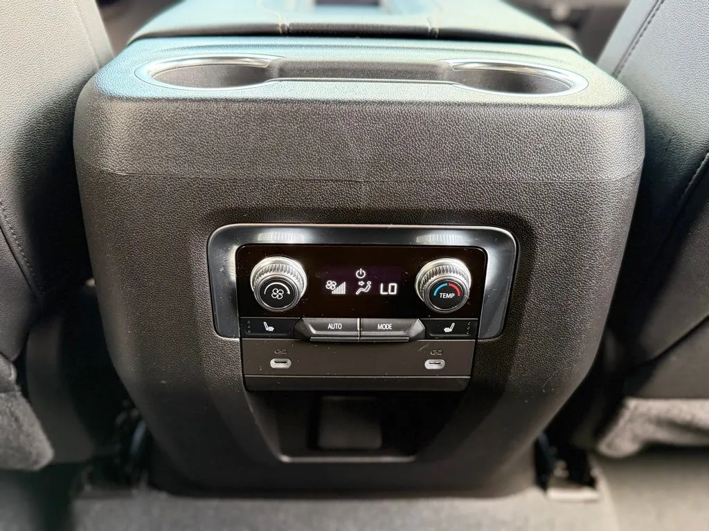 GMC Yukon photo 55
