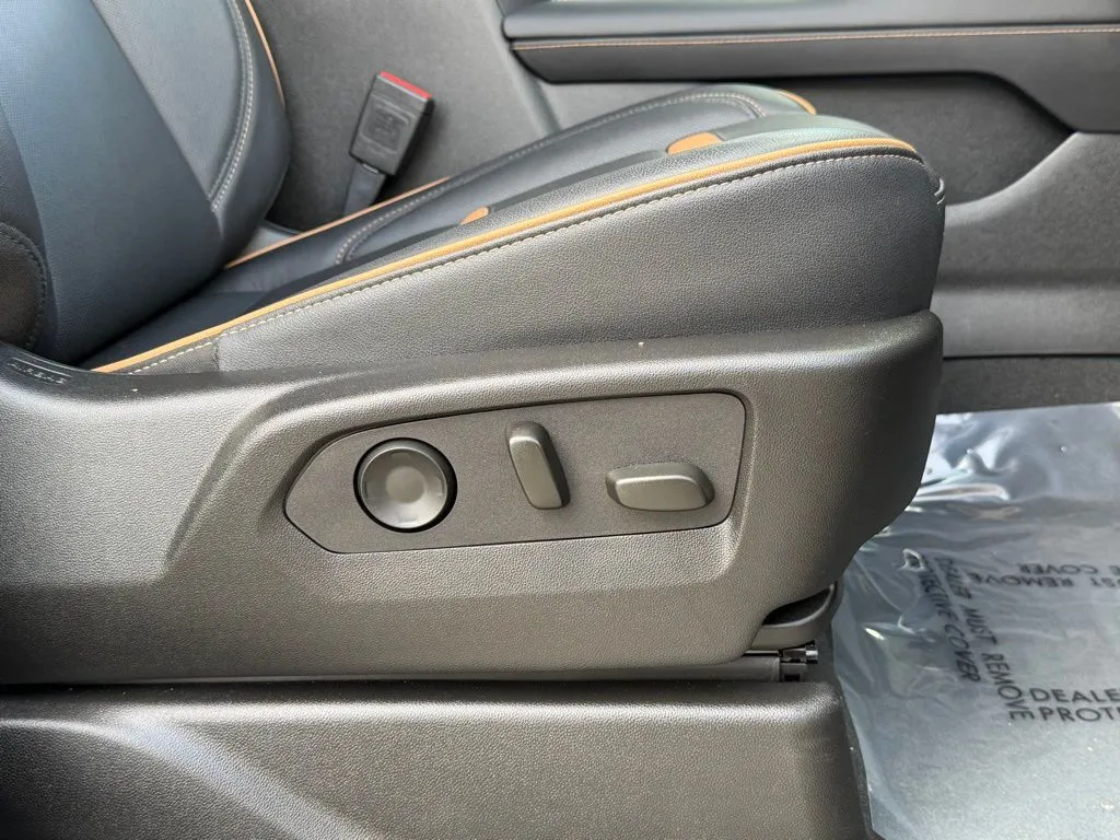 GMC Yukon photo 38