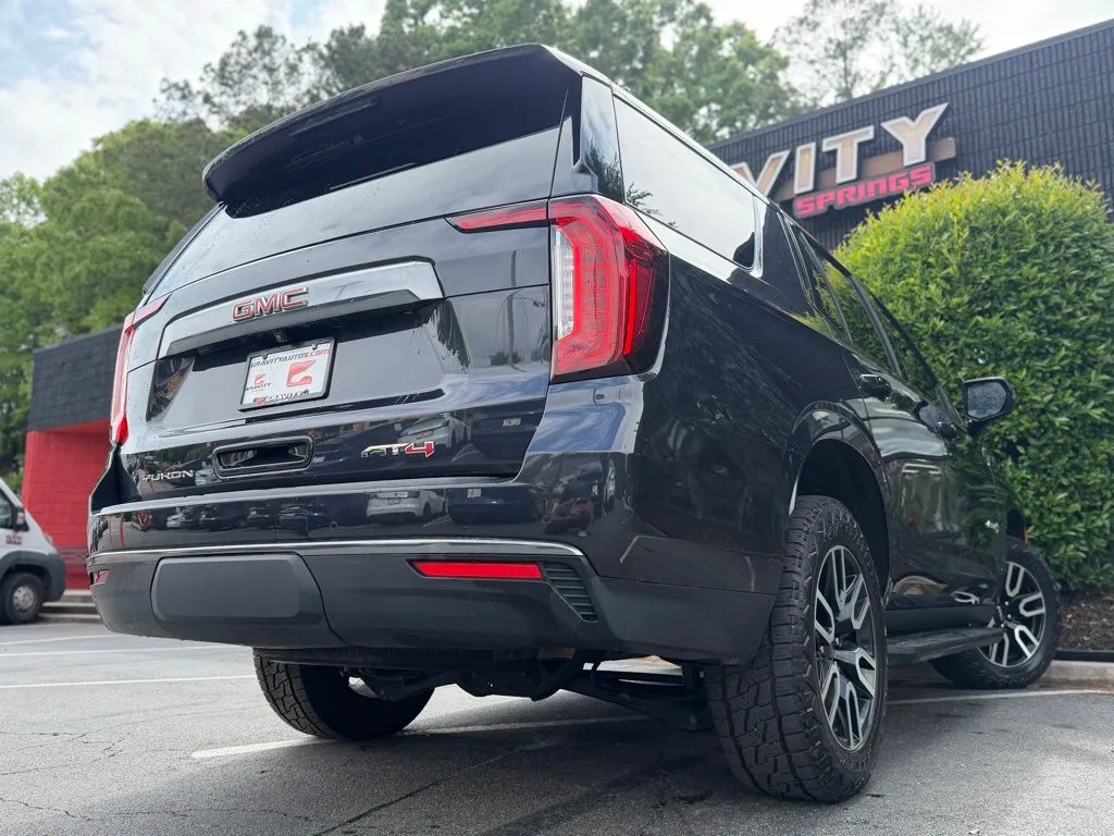 GMC Yukon photo 13