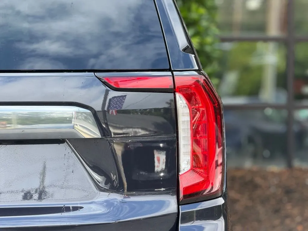 GMC Yukon photo 16