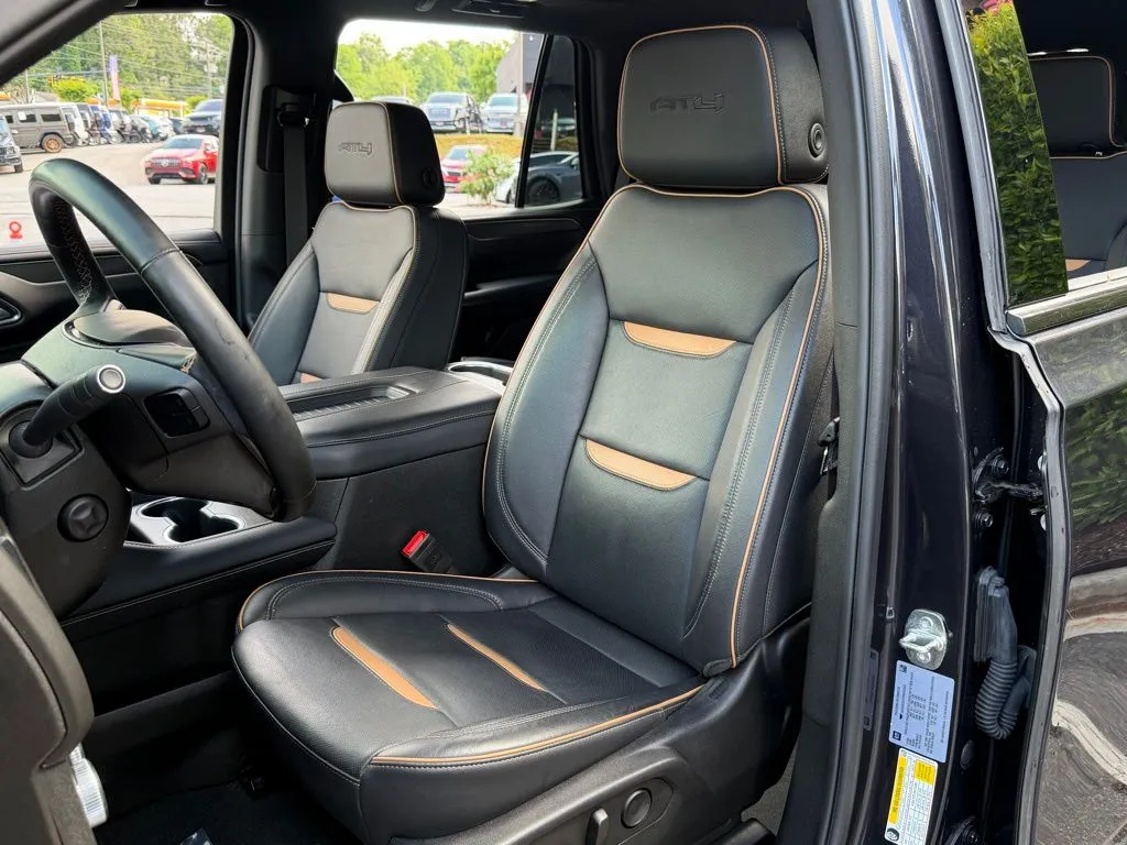 GMC Yukon photo 26