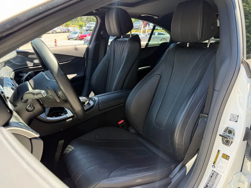 Mercedes-Benz CLS photo 26