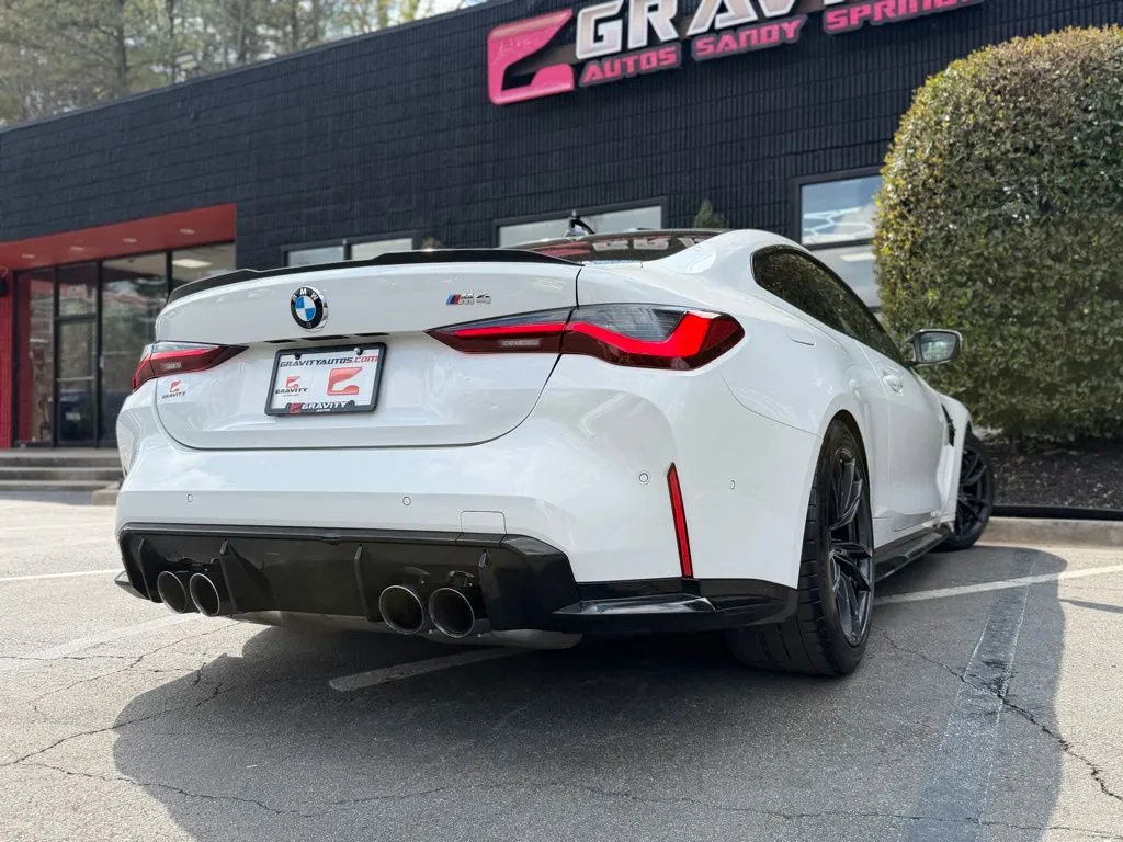 BMW M4 photo 13