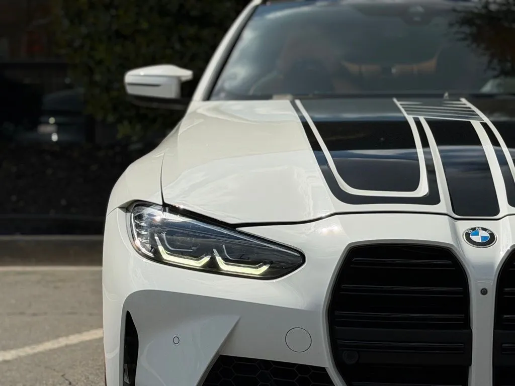 BMW M4 photo 4