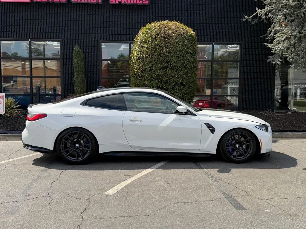 BMW M4 photo 21