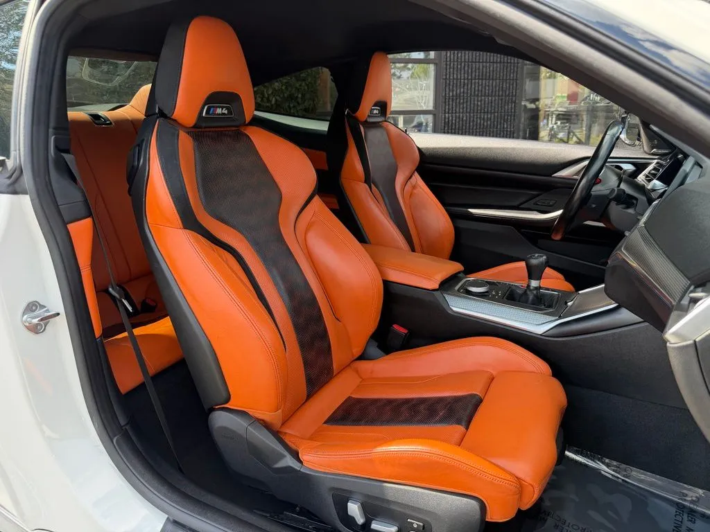 BMW M4 photo 34