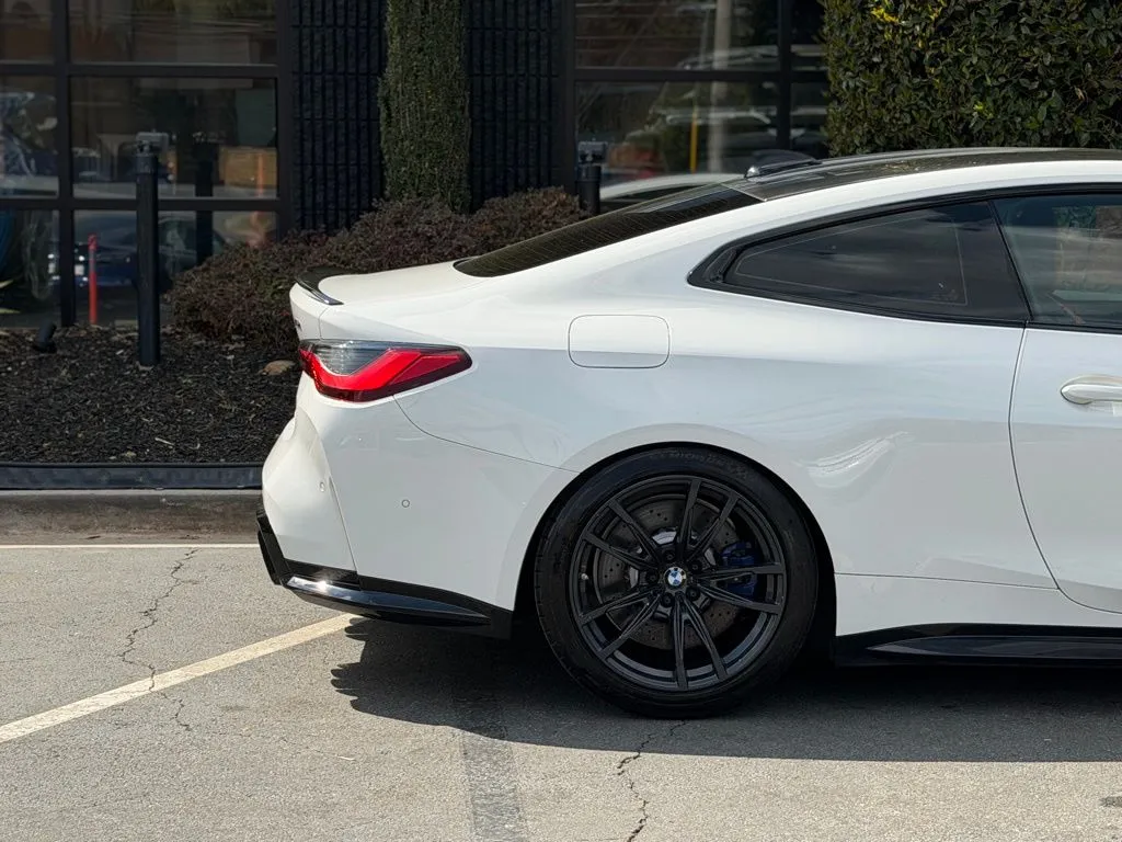 BMW M4 photo 22