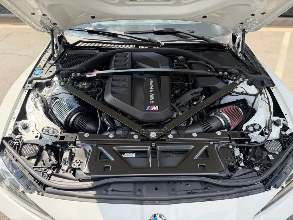 BMW M4 photo 6