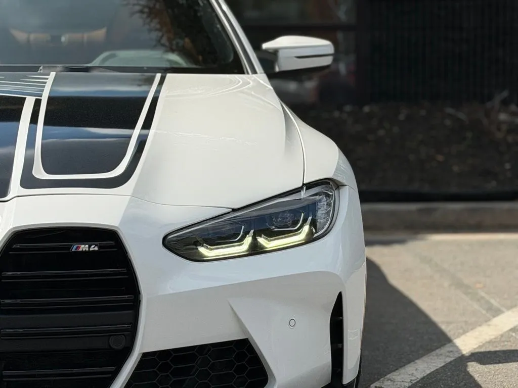 BMW M4 photo 5
