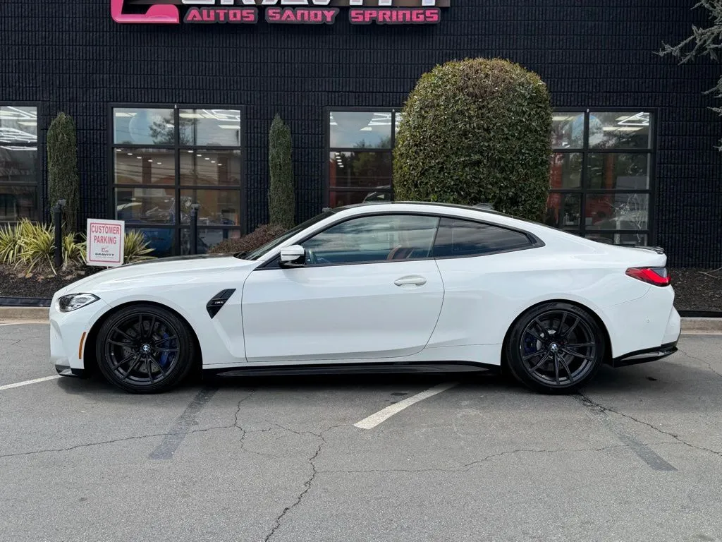 BMW M4 photo 9