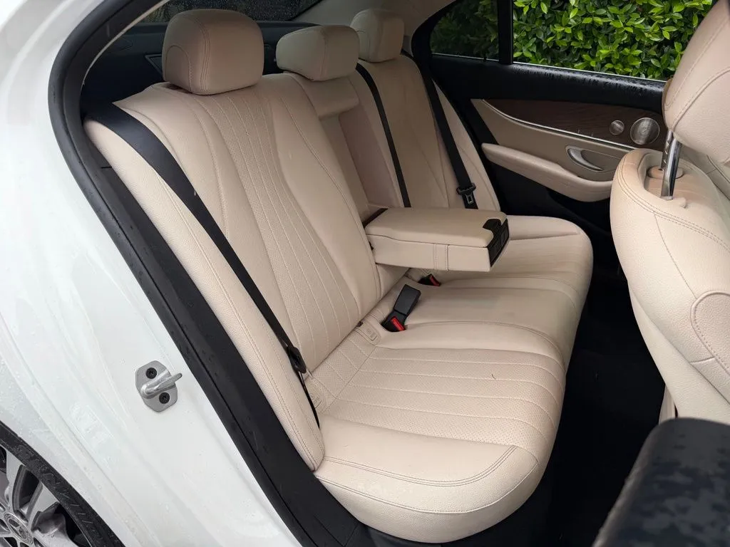 Mercedes-Benz E-Class photo 36