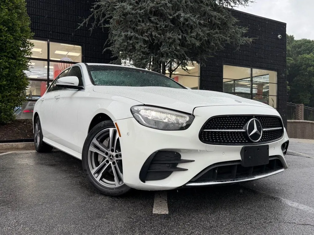 Mercedes-Benz E-Class photo 8