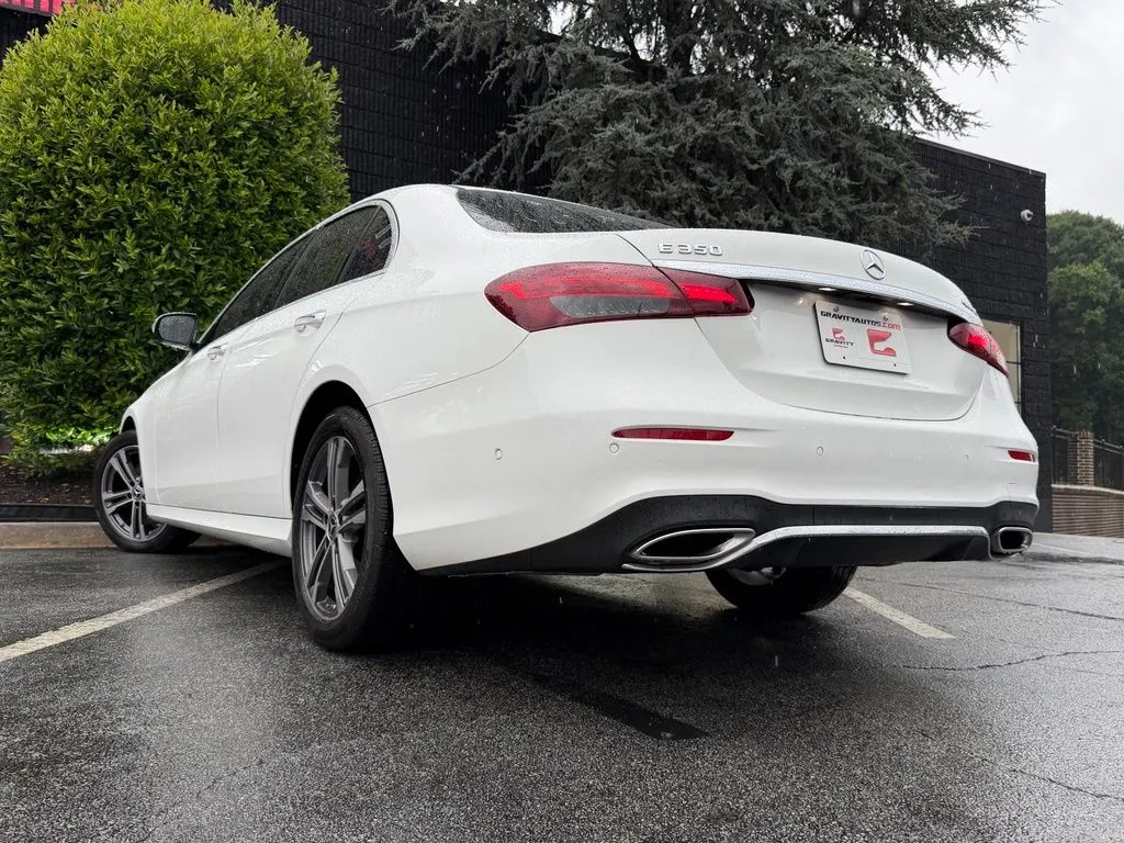 Mercedes-Benz E-Class photo 18