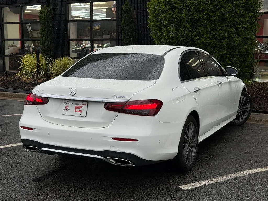 Mercedes-Benz E-Class photo 12