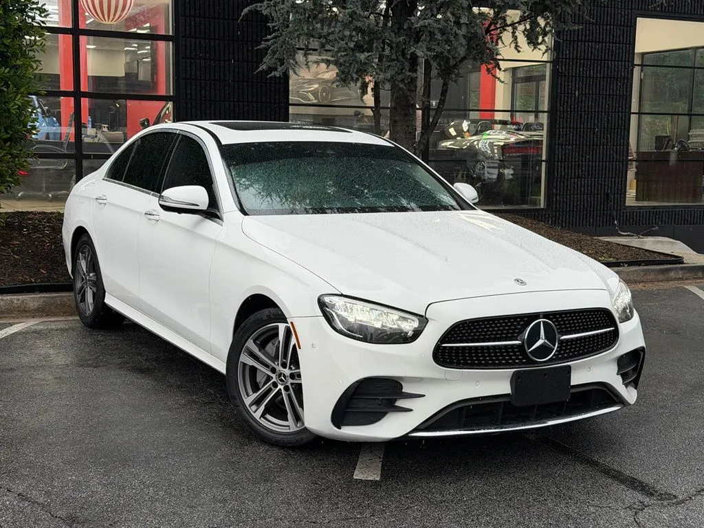 Mercedes-Benz E-Class photo 7