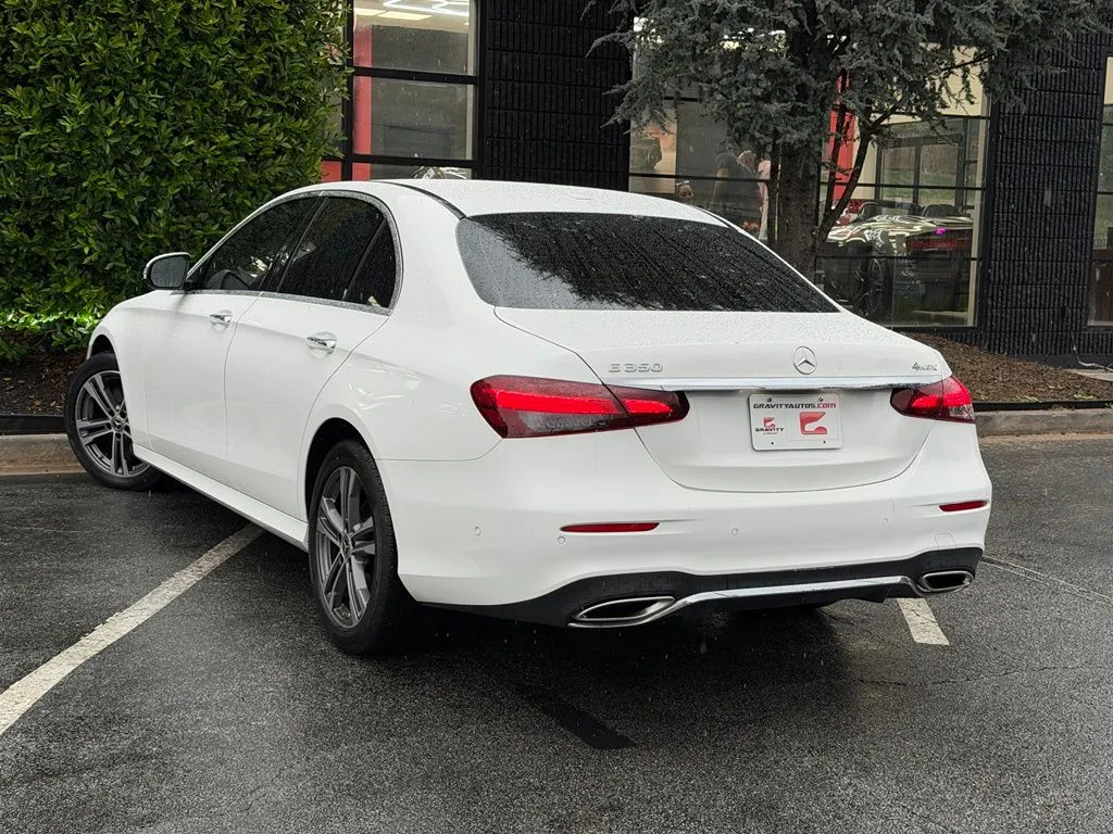 Mercedes-Benz E-Class photo 17