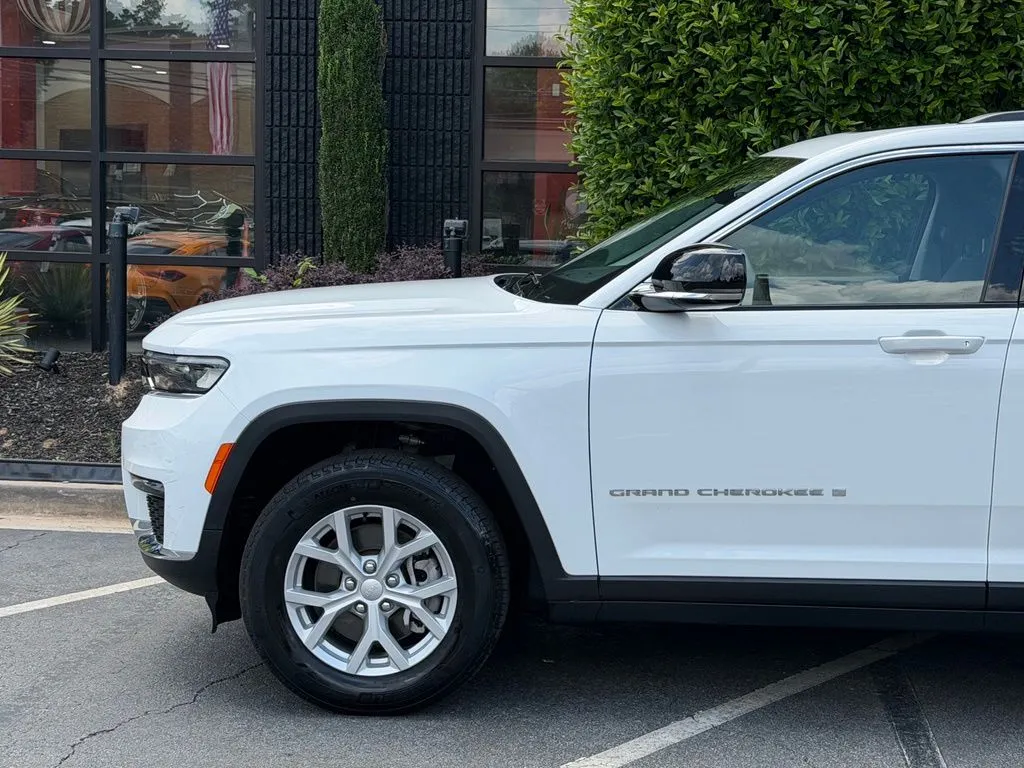 Jeep Grand Cherokee L photo 10