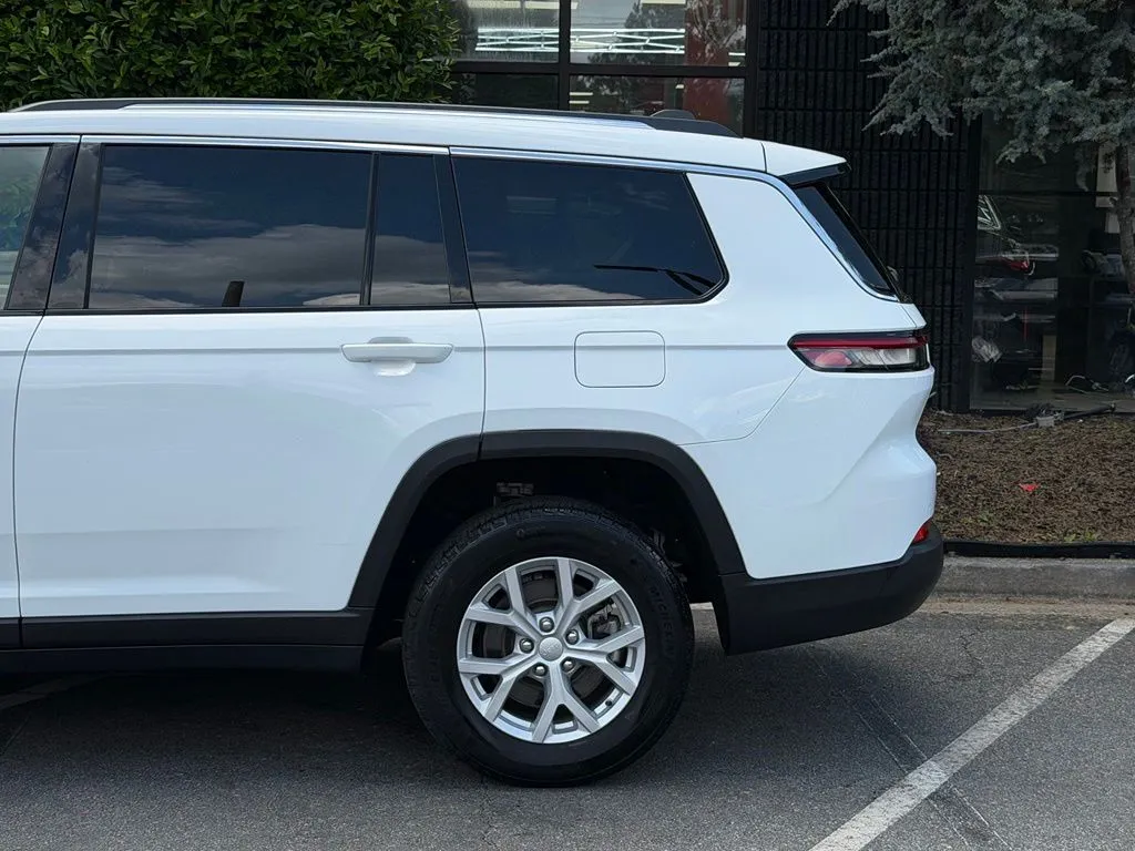 Jeep Grand Cherokee L photo 11
