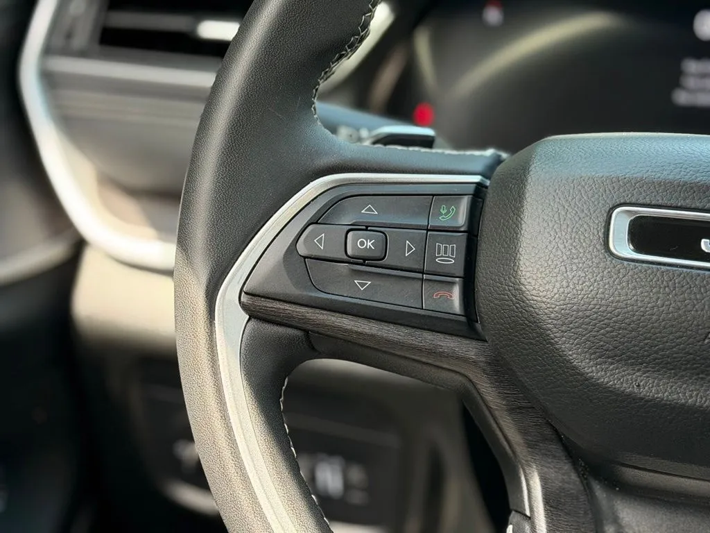 Jeep Grand Cherokee L photo 48