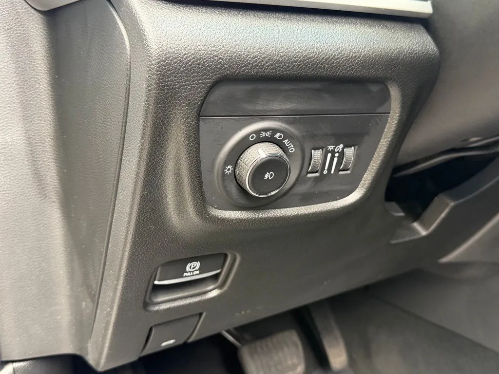 Jeep Grand Cherokee L photo 28