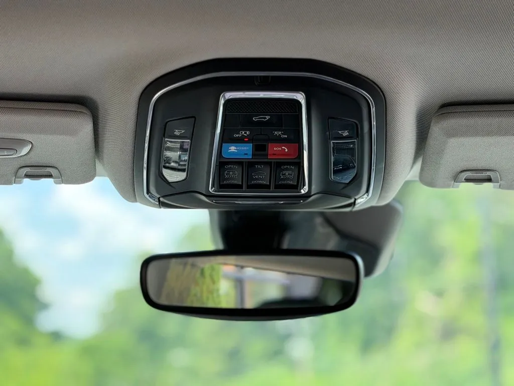 Jeep Grand Cherokee L photo 53