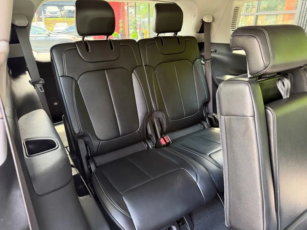 Jeep Grand Cherokee L photo 43