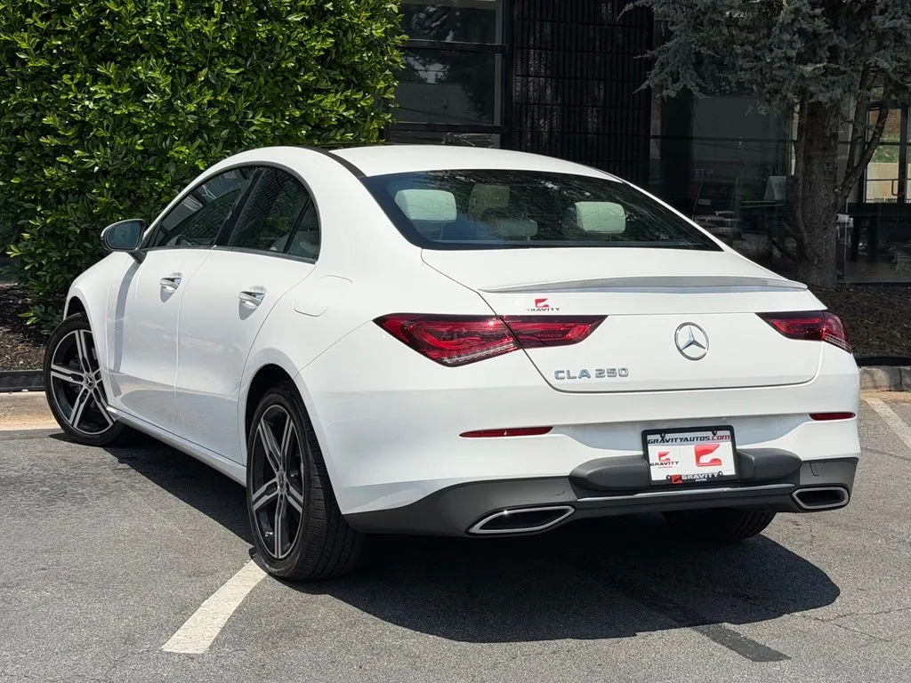 Mercedes-Benz CLA photo 20