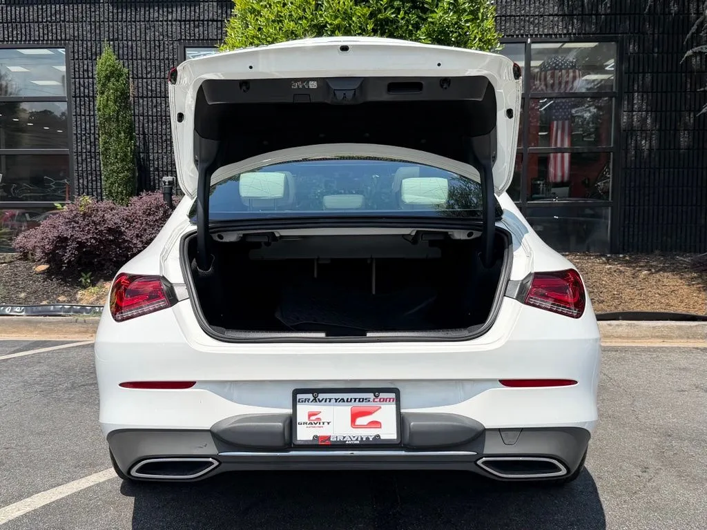 Mercedes-Benz CLA photo 18