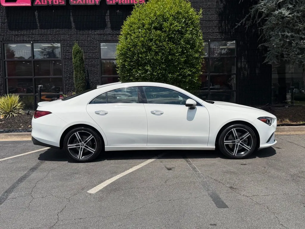 Mercedes-Benz CLA photo 22