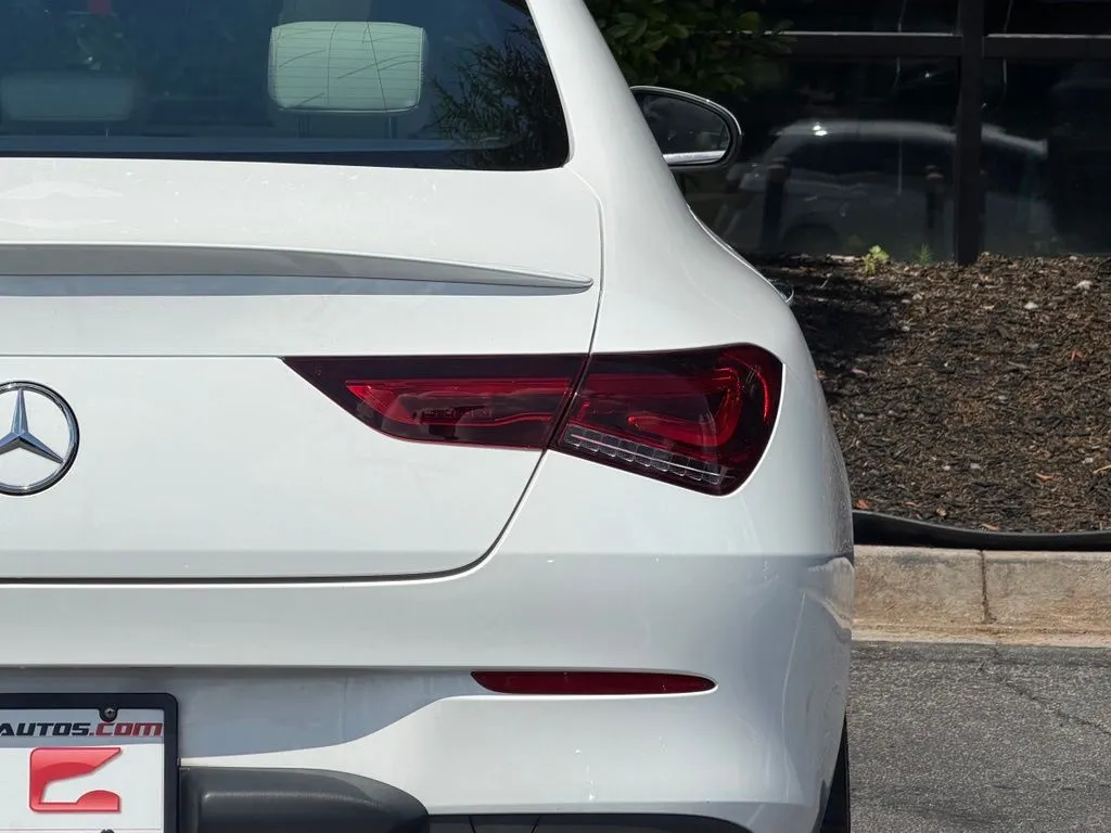 Mercedes-Benz CLA photo 17