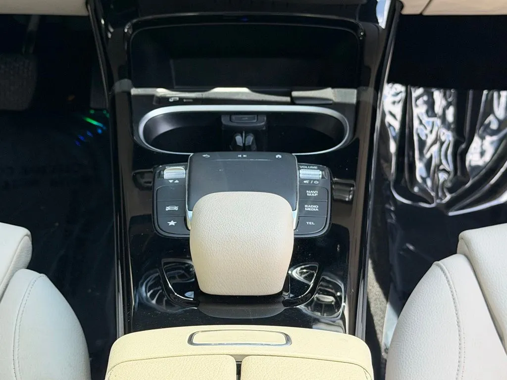 Mercedes-Benz CLA photo 50