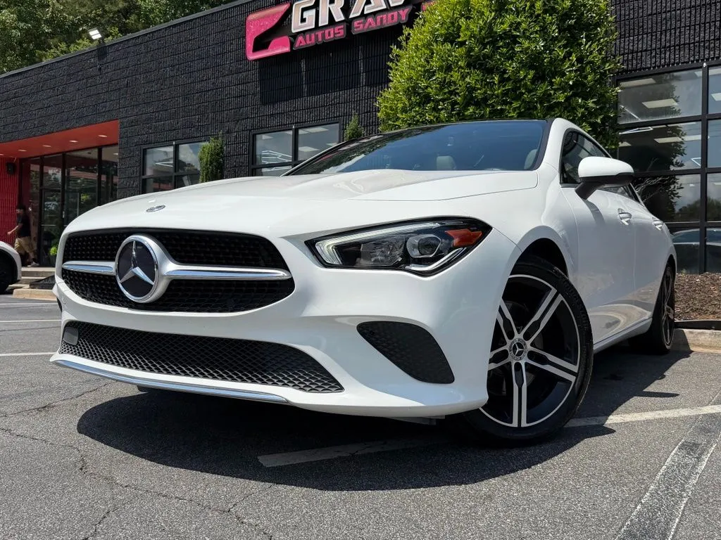 Mercedes-Benz CLA photo 2