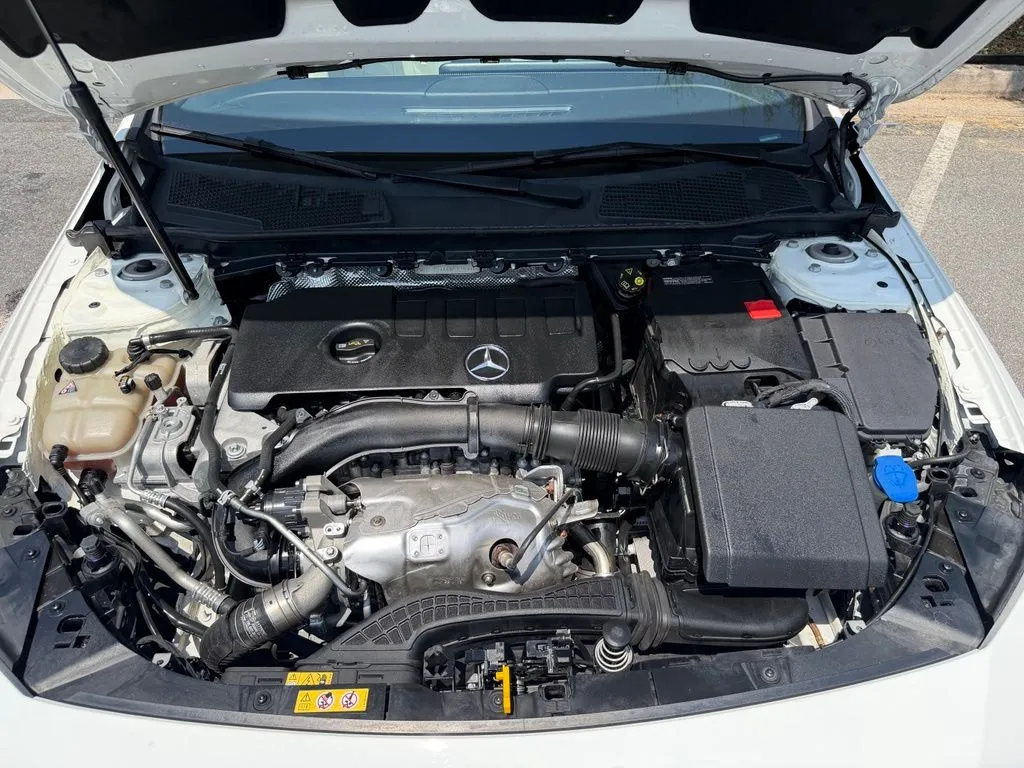 Mercedes-Benz CLA photo 7