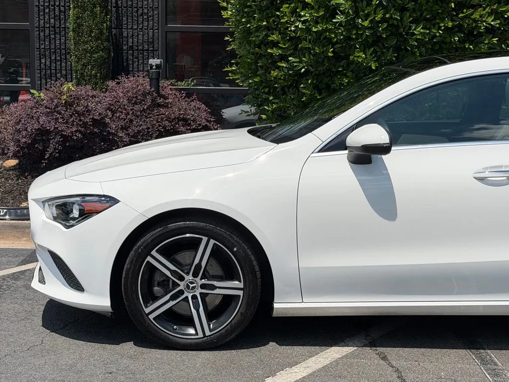 Mercedes-Benz CLA photo 11