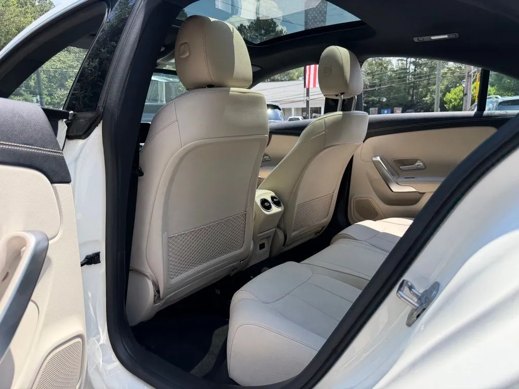 Mercedes-Benz CLA photo 32