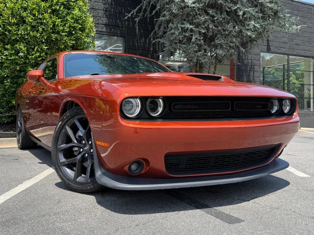Dodge Challenger photo 8