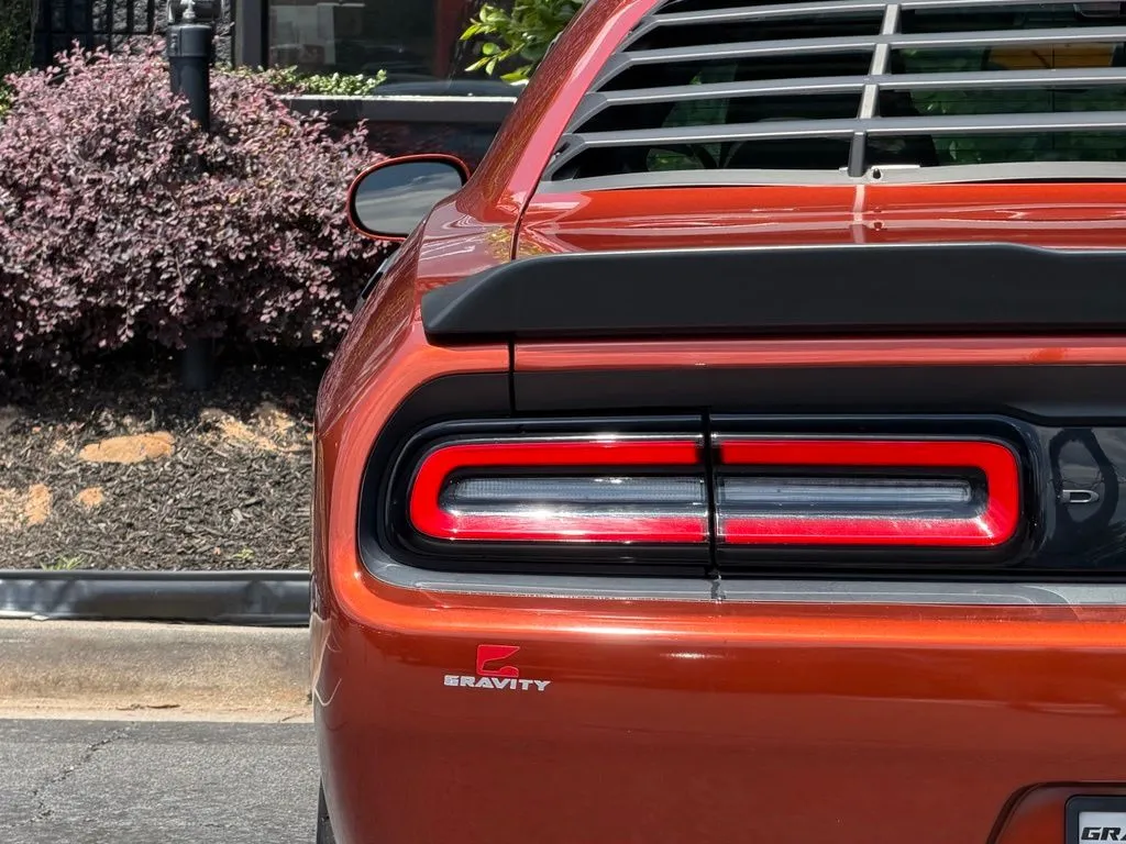 Dodge Challenger photo 15
