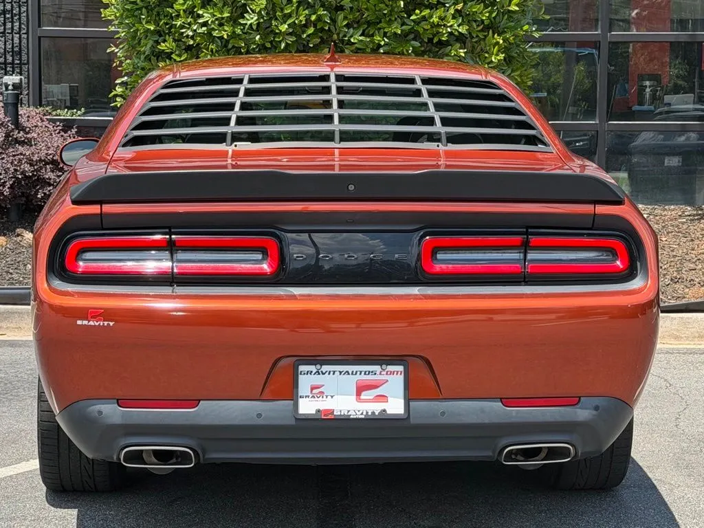 Dodge Challenger photo 14