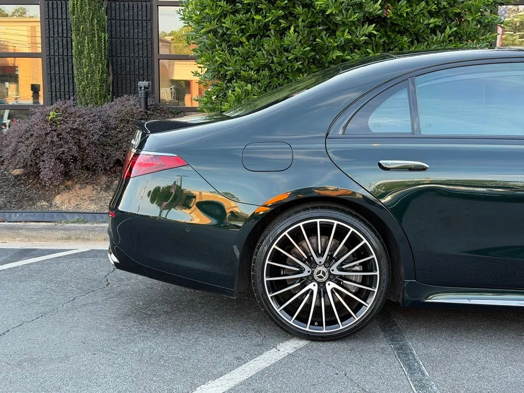 Mercedes-Benz S-Class photo 22