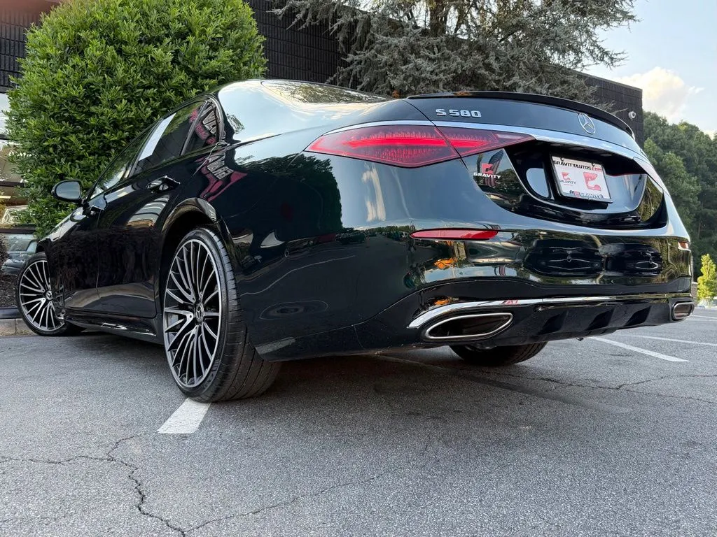 Mercedes-Benz S-Class photo 20