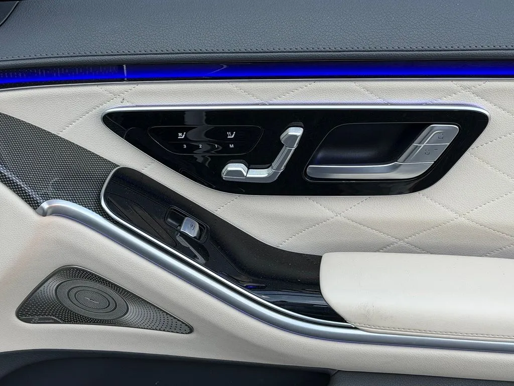 Mercedes-Benz S-Class photo 36