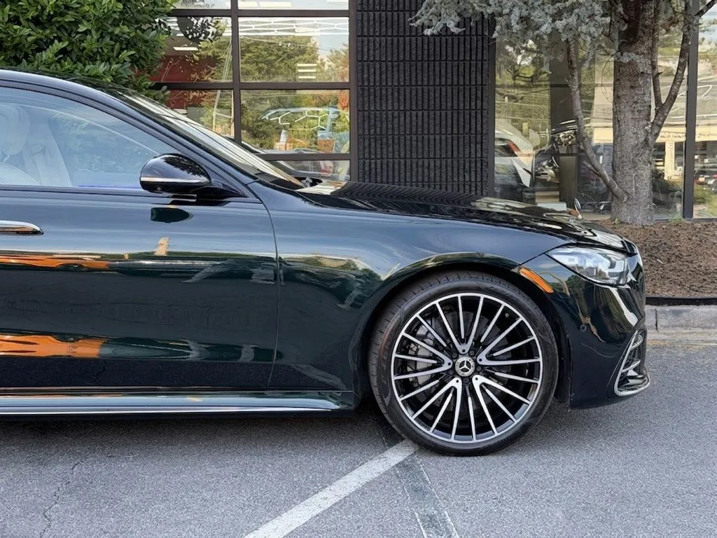 Mercedes-Benz S-Class photo 23