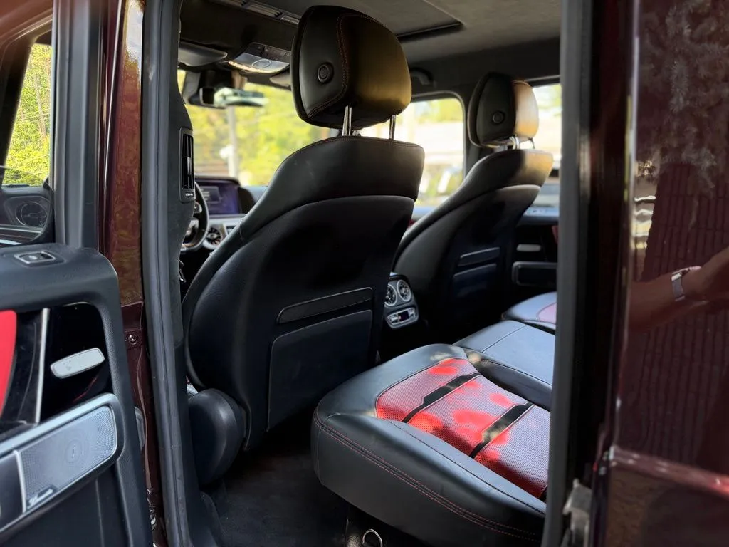 Mercedes-Benz G-Class photo 30
