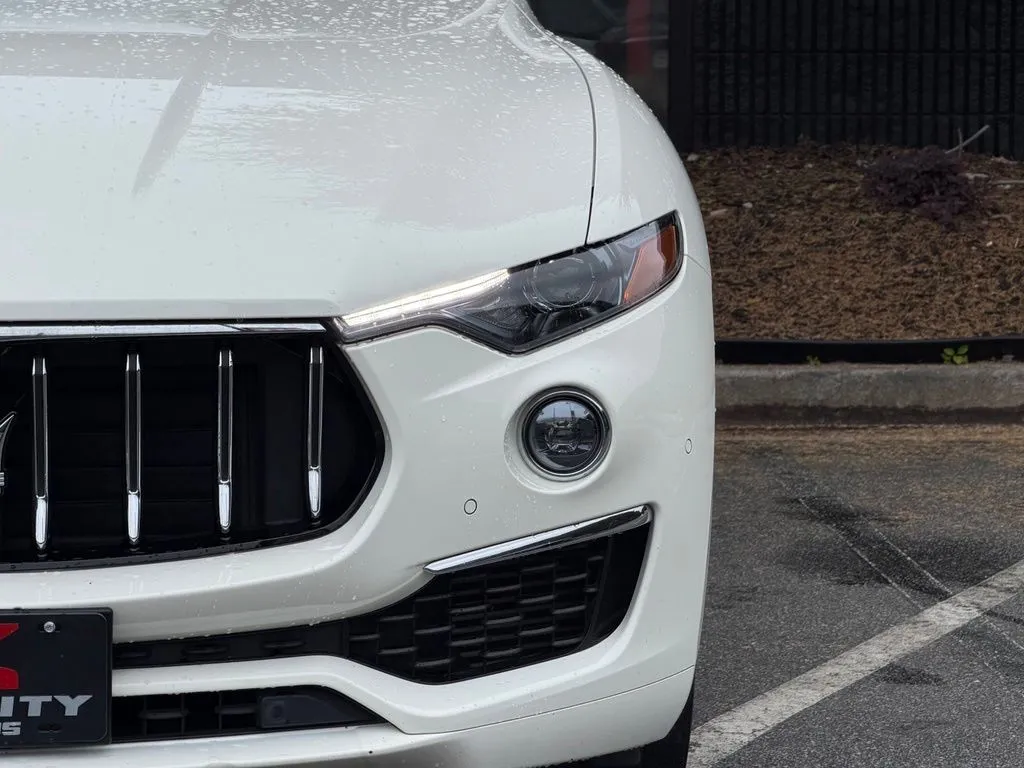 Maserati Levante photo 5