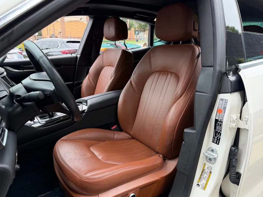 Maserati Levante photo 26