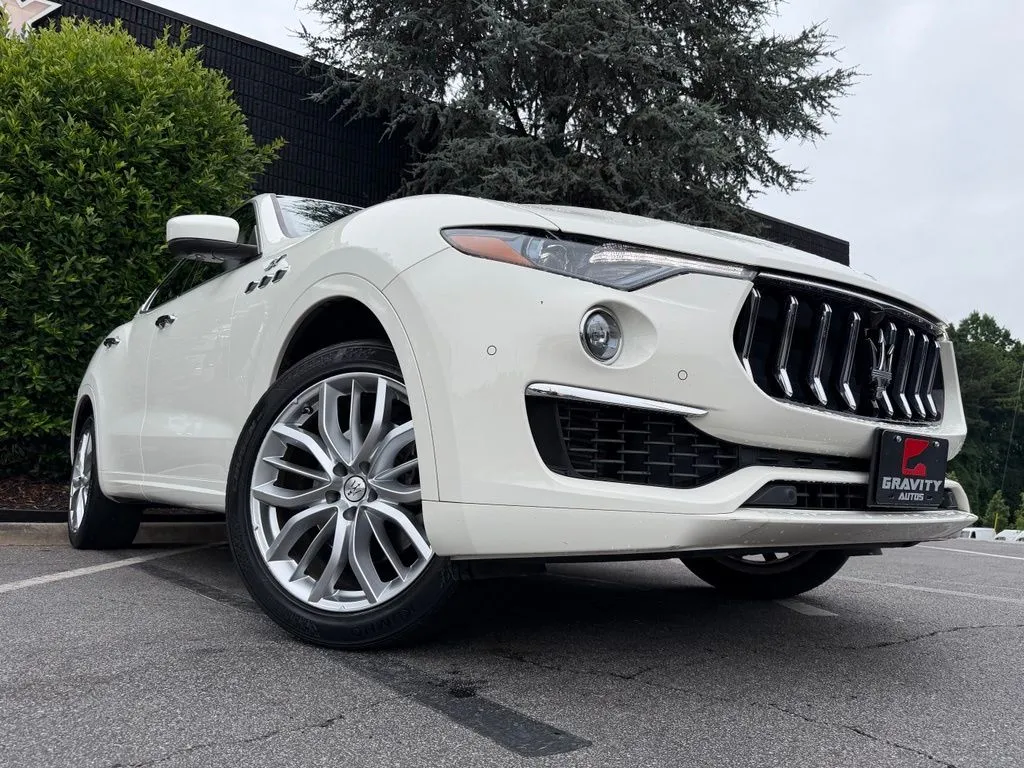 Maserati Levante photo 8
